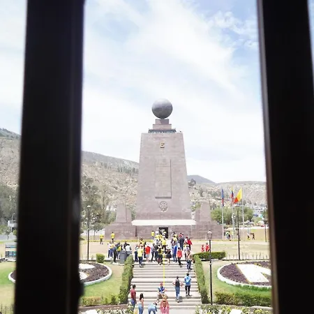 Hotel Boutique Mitad Del Mundo